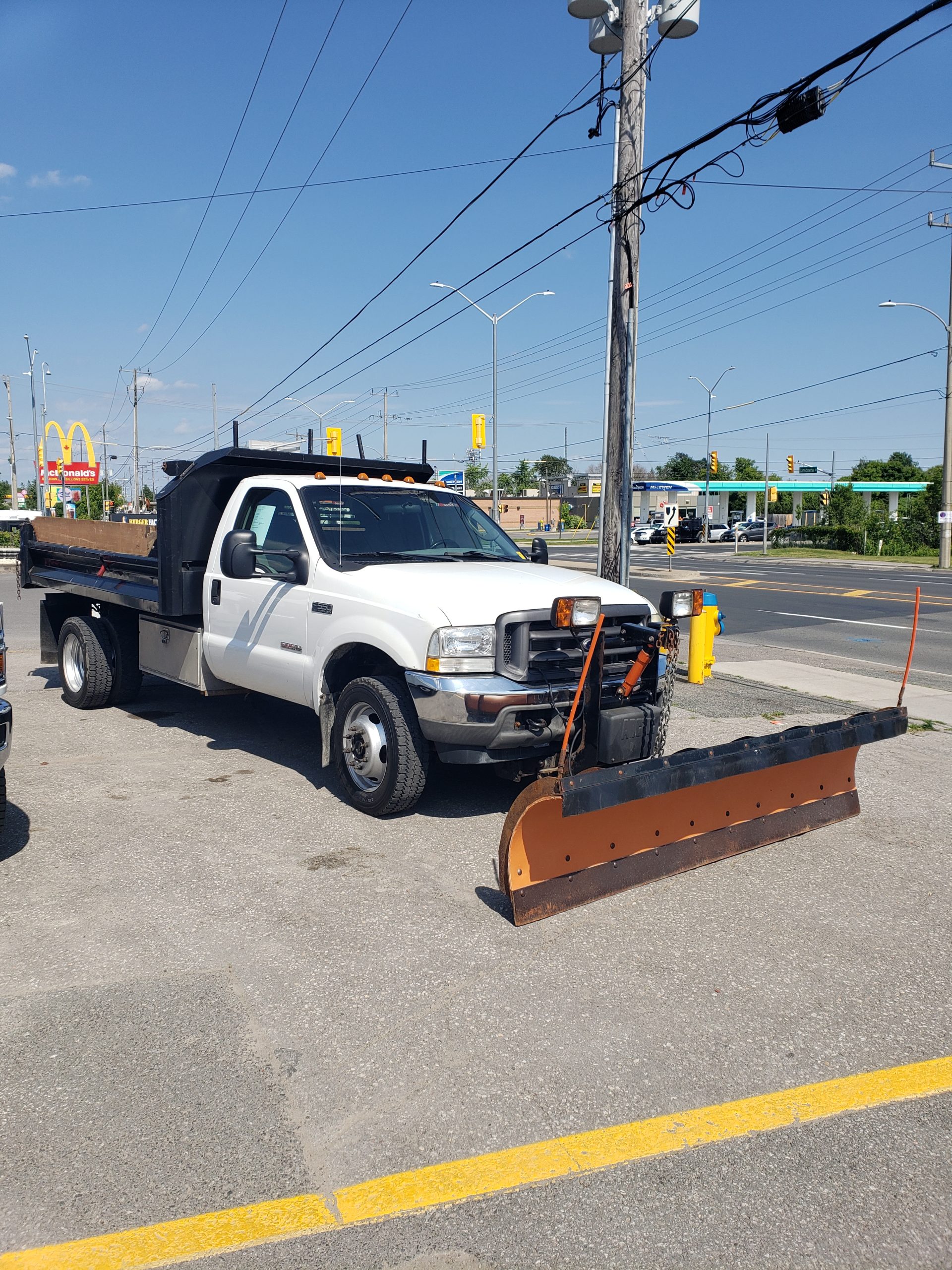 2004 FORD F550   4X4 - image 1 of 1